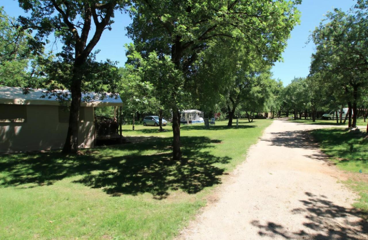 Lodges Du Bois Dodo - Ancien Camping De Bois Redon Septfonds ภายนอก รูปภาพ